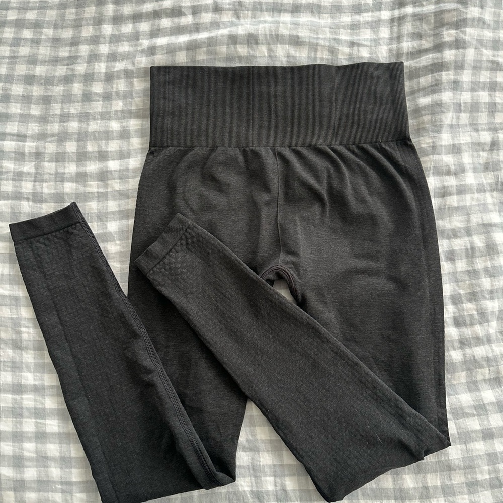 Gymshark Bundle Small/Extra Small - image 6